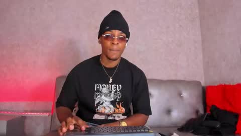 Snapshot of itanxfor chatting on 11/03/25, 12:28 itanxfor online show from 11/03/25, 12:28