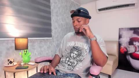 Snapshot of itanxfor chatting on 11/13/25, 01:43 itanxfor online show from 11/13/25, 01:43