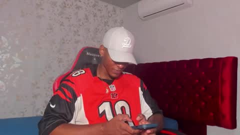 Snapshot of itanxfor chatting on 11/25/25, 12:38 itanxfor online show from 11/25/25, 12:38