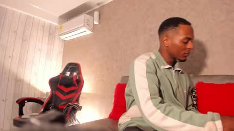 Snapshot of itanxfor chatting on 11/30/25, 12:53 itanxfor online show from 11/30/25, 12:53