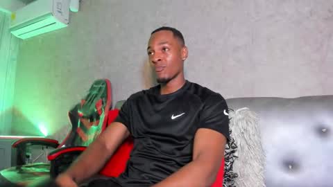 Snapshot of itanxfor chatting on 12/03/25, 12:47 itanxfor online show from 12/03/25, 12:47