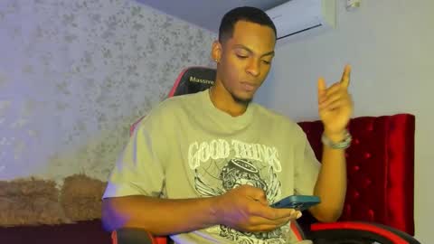 Snapshot of itanxfor chatting on 12/15/25, 12:31 itanxfor online show from 12/15/25, 12:31