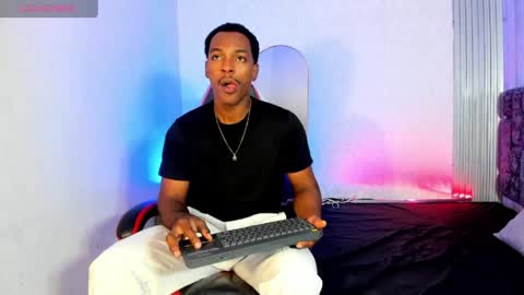 itanxfor online show from 04/18/26, 01:48