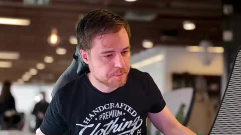 Snapshot of itpain chatting on 10/11/25, 02:04 pain online show from 10/11/25, 02:04