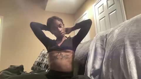 Snapshot of its5iveam chatting on 01/08/25, 11:41 5ive AM online show from 01/08/25, 11:41