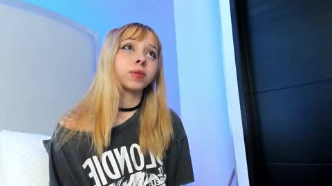 Snapshot of its_bibi chatting on 02/05/26, 06:07 its_bibi online show from 02/05/26, 06:07