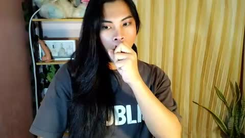 Snapshot of its_chloe20 chatting on 06/15/26, 07:49 its_chloe20 online show from 06/15/26, 07:49
