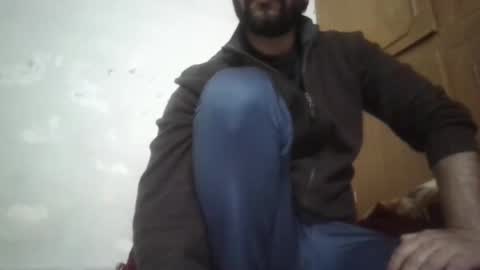 Snapshot of its_me_2323 chatting on 02/04/25, 07:29 its_me_2323 online show from 02/04/25, 07:29