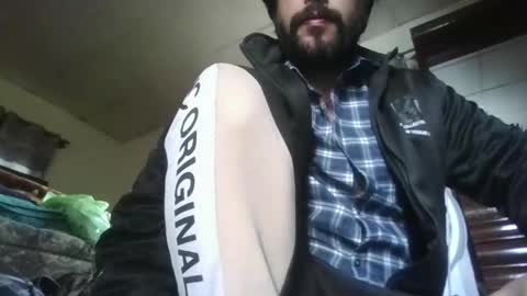 Snapshot of its_me_2323 chatting on 02/17/25, 07:47 its_me_2323 online show from 02/17/25, 07:47