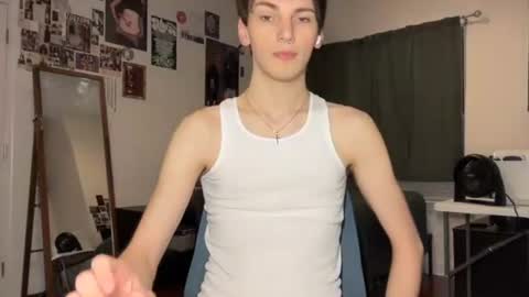 Snapshot of its_rowan chatting on 11/21/25, 02:21 Rowan online show from 11/21/25, 02:21