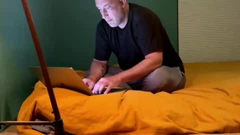 itsanexperiment online show from 03/02/26, 04:25