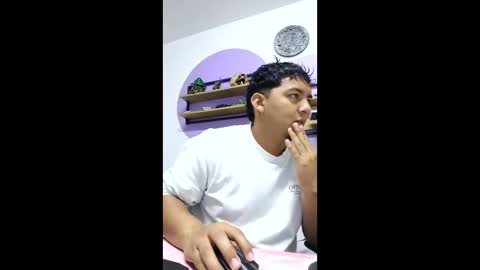 Snapshot of itsdavidx chatting on 03/21/26, 11:37 David online show from 03/21/26, 11:37