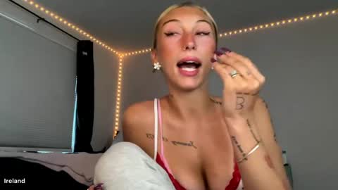 itsirelandbby online show from 05/18/26, 07:09
