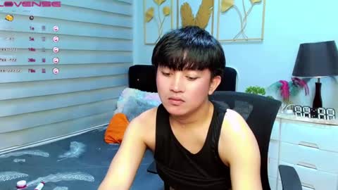 Snapshot of itsme_berniexx chatting on 12/29/24, 07:11 ask me online show from 12/29/24, 07:11