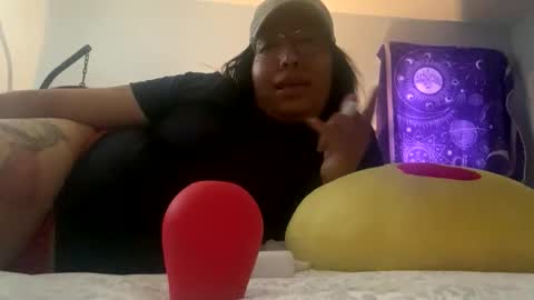 Snapshot of itsmehhhh chatting on 11/07/25, 09:59 itsmehhhh online show from 11/07/25, 09:59