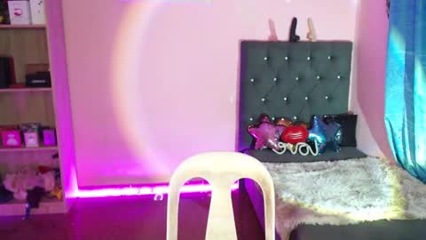 Siana online show from 02/07/25, 09:16