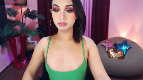 Sofia online show from 10/22/25, 04:51