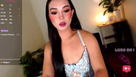 Sofia online show from 03/18/26, 12:14