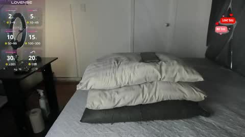 Moon online show from 04/12/26, 11:37