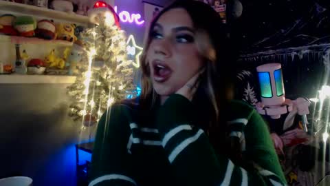 Nicki Foxx online show from 12/25/24, 11:31