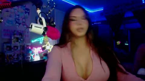 Nicki Foxx online show from 11/07/25, 02:22