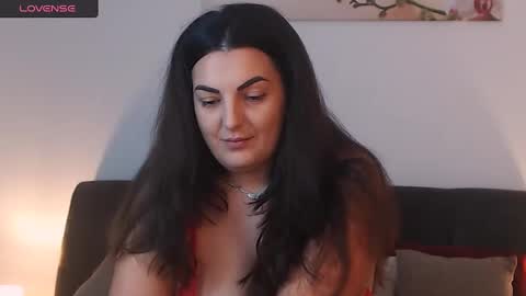 Snapshot of itsyourlady chatting on 12/11/24, 08:26 Melissa Khaan online show from 12/11/24, 08:26