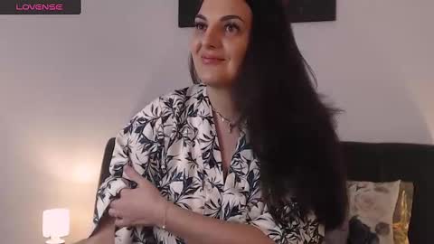 Snapshot of itsyourlady chatting on 02/02/25, 11:40 Melissa Khaan online show from 02/02/25, 11:40