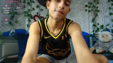 Snapshot of itszairen chatting on 02/25/26, 03:16 itszairen online show from 02/25/26, 03:16