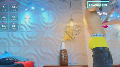 itszairen online show from 03/31/26, 03:19