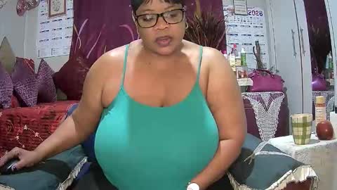 Snapshot of itumeleng74 chatting on 05/19/26, 06:03 itumeleng74 online show from 05/19/26, 06:03