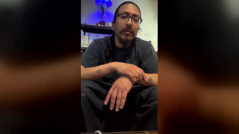 Frederect Cumms online show from 04/04/26, 10:40