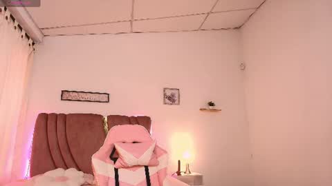 Snapshot of itzel_geneva chatting on 06/16/26, 03:25 Itzel online show from 06/16/26, 03:25