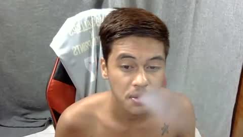 Snapshot of itzme_jhonfred chatting on 07/07/26, 12:42 Jhonfred online show from 07/07/26, 12:42