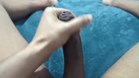 Snapshot of itznotmeitzu88 chatting on 01/29/25, 07:15 Someone online show from 01/29/25, 07:15