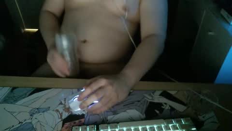 Snapshot of itzpillow_ chatting on 02/21/25, 05:56 itzpillow_ online show from 02/21/25, 05:56