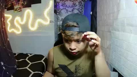 Snapshot of itzurrey chatting on 11/20/25, 07:02 itzurrey online show from 11/20/25, 07:02