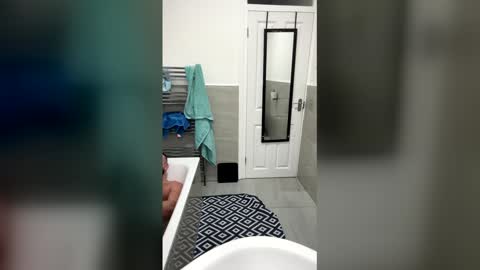 iuri1990 online show from 02/15/26, 09:41