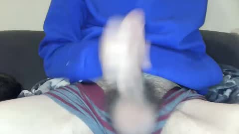 Snapshot of iuuuf2 chatting on 02/18/25, 04:15 Iuuuf2 or Samel online show from 02/18/25, 04:15