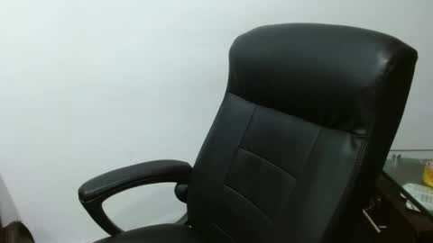 Snapshot of ivan_sexyx chatting on 01/23/25, 10:22 Ivan M online show from 01/23/25, 10:22