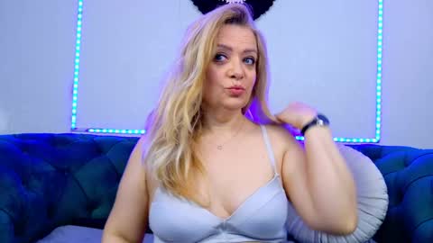 Snapshot of ivanacharm chatting on 05/26/26, 03:24 ivanacharm online show from 05/26/26, 03:24