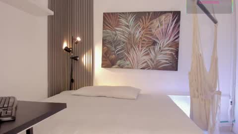 ivania_lua online show from 05/21/26, 11:28