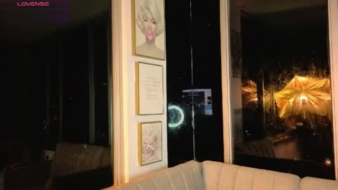 Ivanna West online show from 04/01/26, 10:05