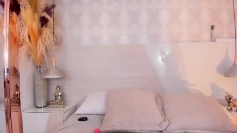 Ivannaanggel online show from 12/02/25, 01:17