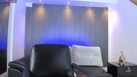 Snapshot of ivannafoxx_ chatting on 10/02/25, 11:17 ivanna online show from 10/02/25, 11:17