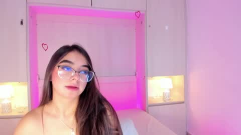 Ivy online show from 05/09/26, 04:06