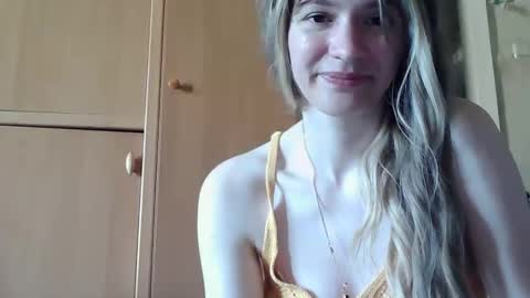 Snapshot of ivetta911 chatting on 05/21/26, 07:48 ivetta911 online show from 05/21/26, 07:48