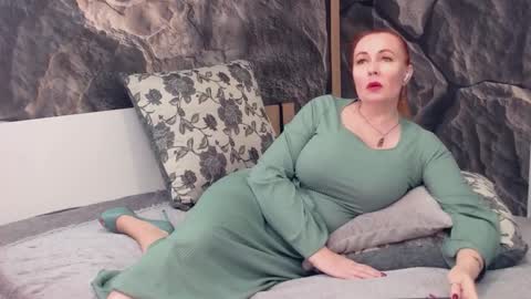 Snapshot of ivettasplash chatting on 12/01/25, 01:54 IrennaSplash online show from 12/01/25, 01:54