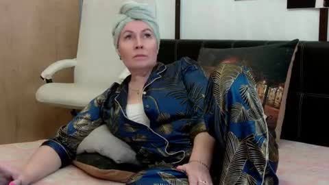 IrennaSplash online show from 05/25/26, 02:17