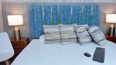 Valeria Sanders online show from 03/17/26, 06:33