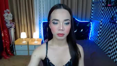 IvoneGodWill online show from 12/01/25, 05:01